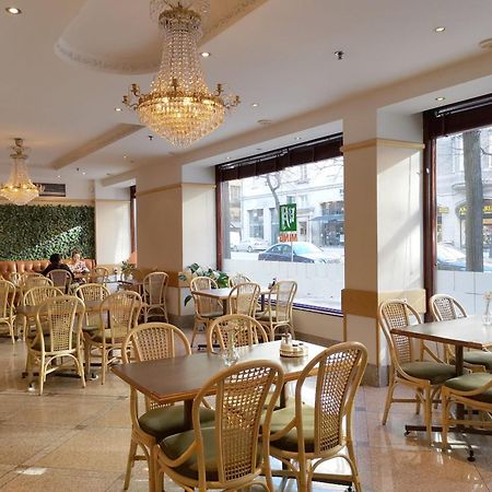 Crystal Plaza Hotel Stockholm Bagian luar foto