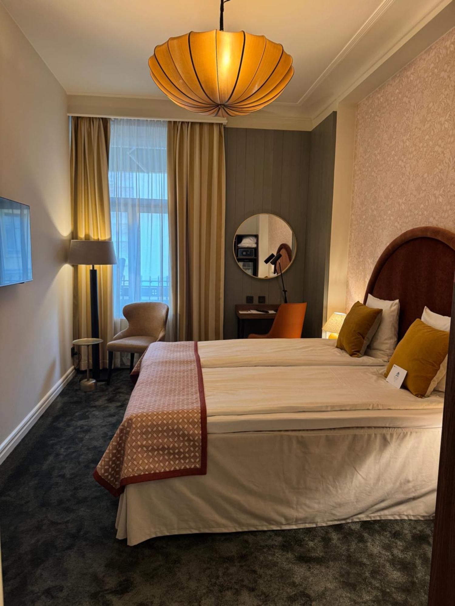 Crystal Plaza Hotel Stockholm Bagian luar foto