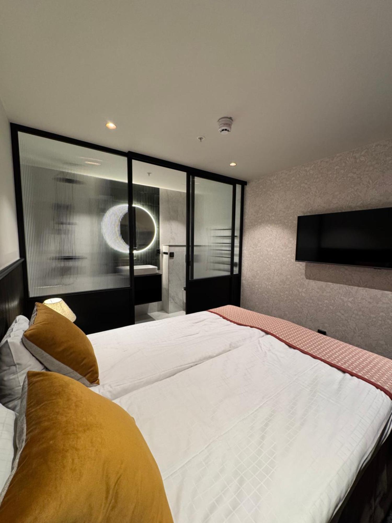 Crystal Plaza Hotel Stockholm Ruang foto